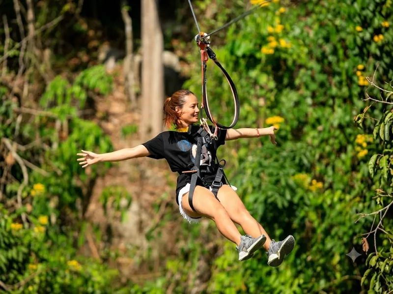 Trượt zipline mang đến trải nghiệm đu dây trên cao giữa thiên nhiên.